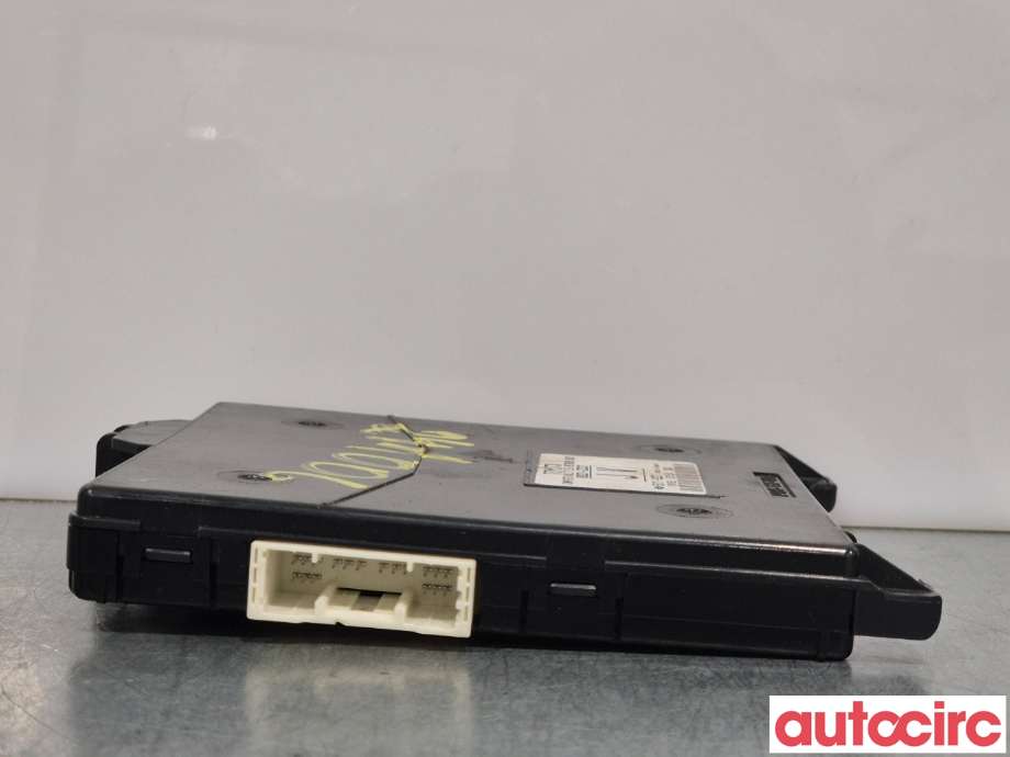 Styreenhet comfort (BCM) til Toyota Auris 2013-2015 (Type II, Fase 1)  (TOYOTA|8922002021||8922102331)