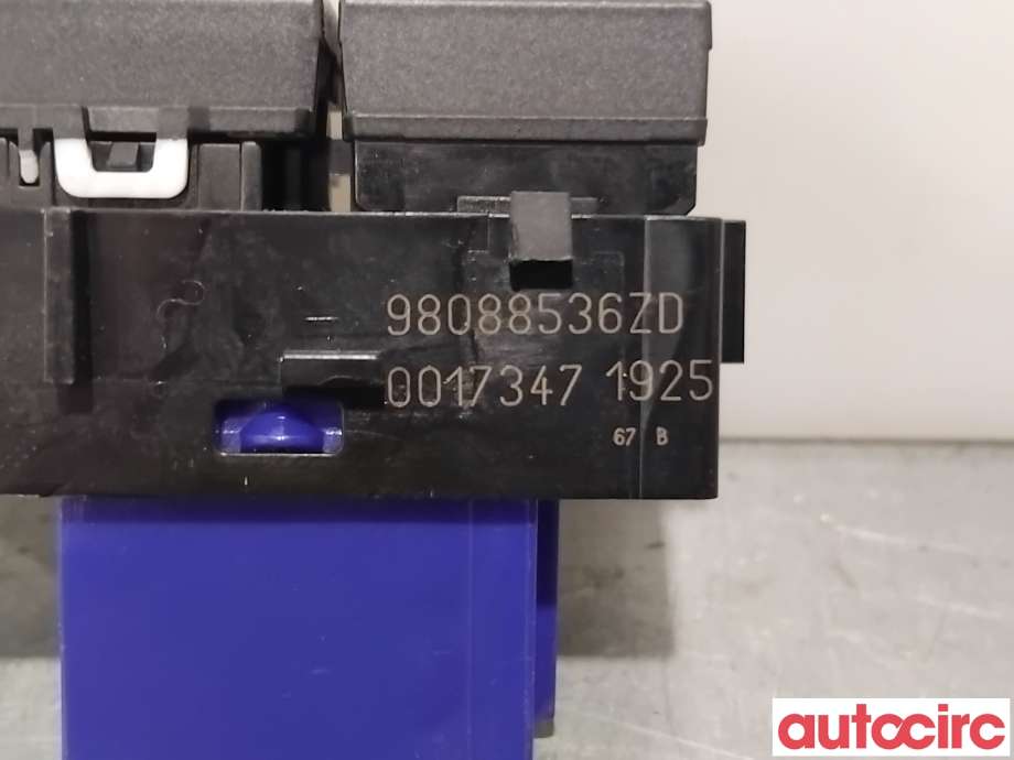 Bryter diverse til Peugeot Expert 2016-->> (Type III)  (PEUGEOT|98088536ZD||98088526ZD)
