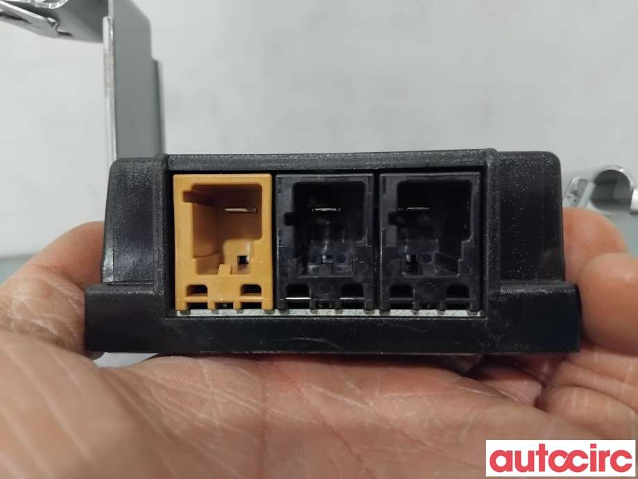 Antenne forsterker til Audi A3 2003-2008 (Type II, Fase 1) (AUDI|8P4035225A|7617310100)