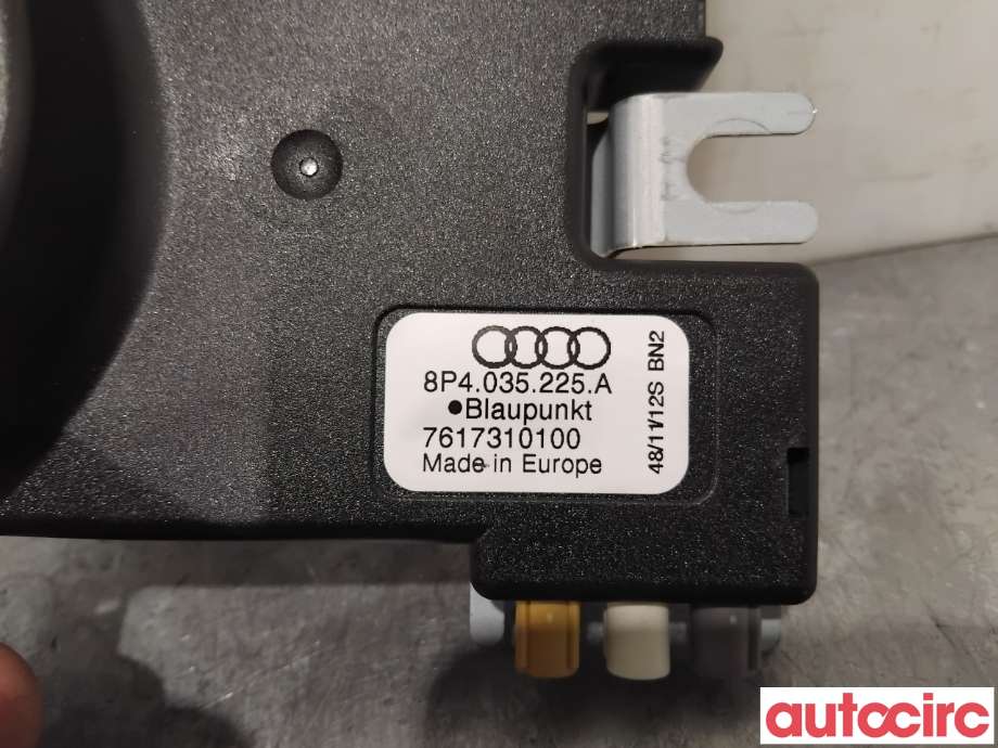 Antenne forsterker til Audi A3 2003-2008 (Type II, Fase 1) (AUDI|8P4035225A|7617310100)