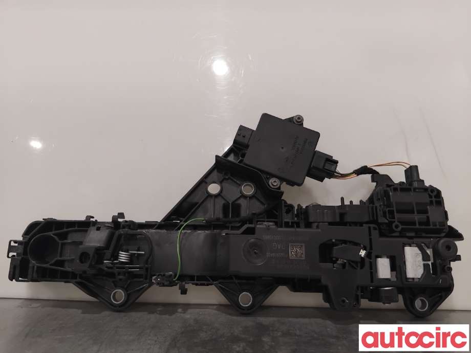 Dørhåndtak utv høyre foran til Renault Megane 2016-->> Type IV  (RENAULT|808461010R|806064184R|806060707R)