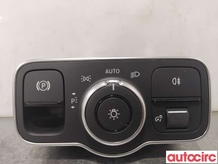 Bryter lys til Mercedes EQA, 2021-->>  (MERCEDES|A2479052902)