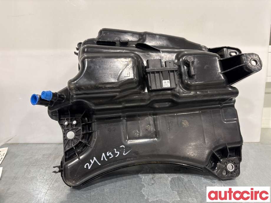 AdBlue tank til Škoda Octavia 2017-2020 (Type III, Fase 2)  (SKODA|5Q0131877F)