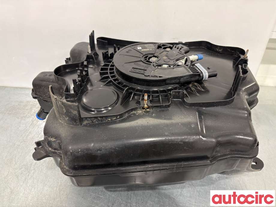 AdBlue tank til Škoda Octavia 2017-2020 (Type III, Fase 2)  (SKODA|5Q0131877F)