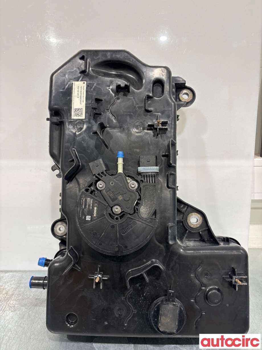 AdBlue tank til VW Transporter / Caravelle 2015-2019 (T6) (T6) (VOLKSWAGEN|7E0131877H|7E0131877F)