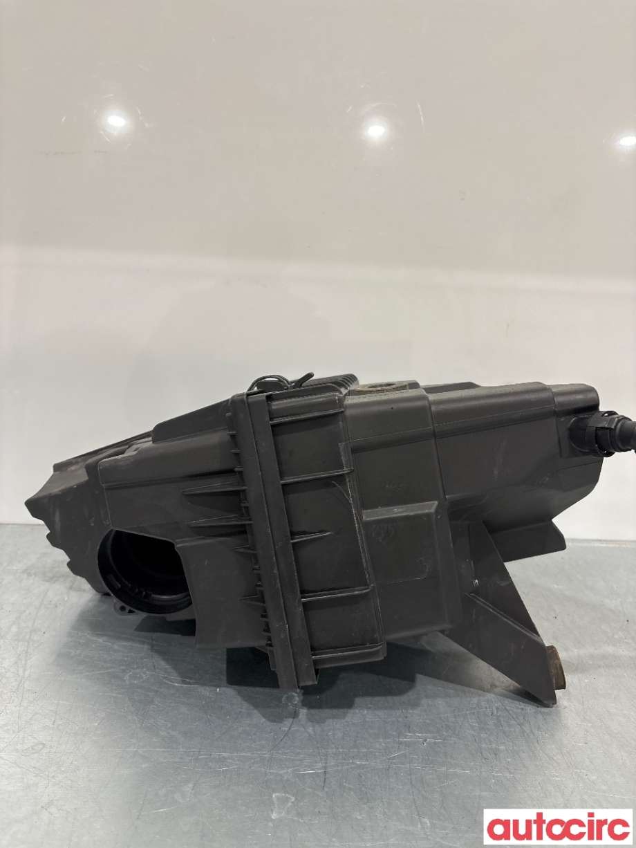 Luftfilterboks til VW Transporter / Caravelle 2009-2015 (Fase 2) (T5) (T5) (VOLKSWAGEN|7E0129607)