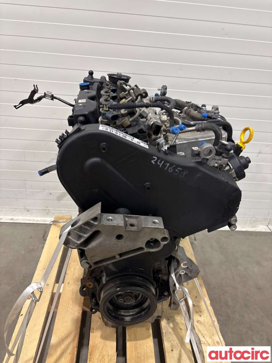 Motor diesel til VW Passat 2015-2019 (Fase 1) (B8) (B8) (VOLKSWAGEN|04L100092TX|DCZA|04L100092T)
