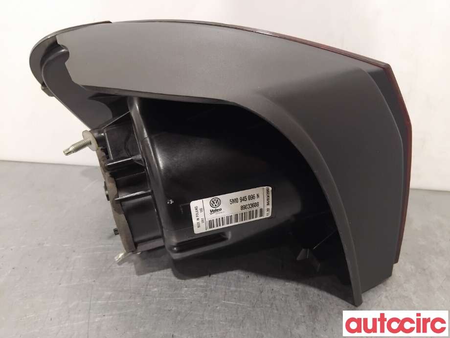 Baklykt høyre til VW Golf, Plus/Cross 2005-2009 (Fase 1)  (VOLKSWAGEN|5M0945096N|89033608)
