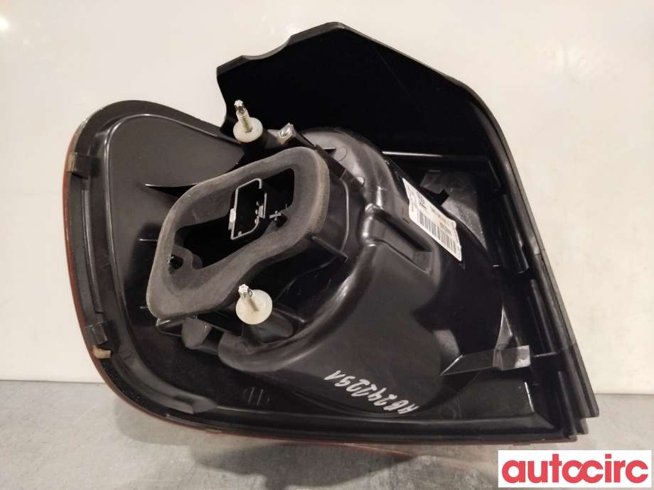Baklykt høyre til VW Golf, Plus/Cross 2005-2009 (Fase 1)  (VOLKSWAGEN|5M0945096N|89033608)
