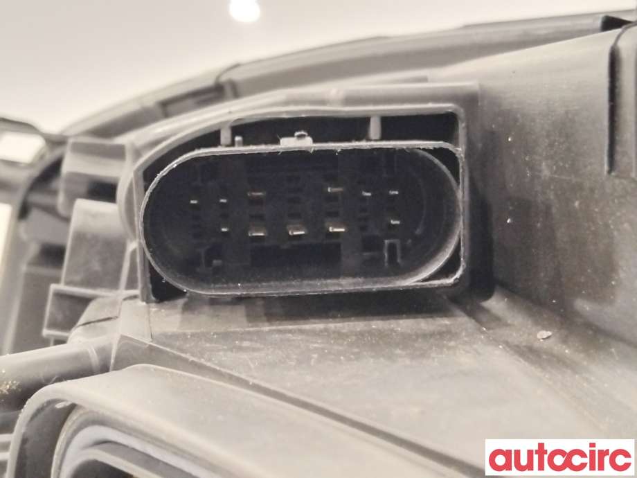 Frontlykt høyre xenon til Audi A4 2007-2014 (Type IV) (B8) (B8) (AUDI|8K0941030AT|0301240282|8K0941030BK)