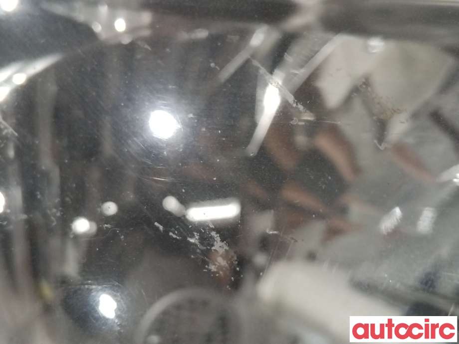 Frontlykt høyre halogen til VW Transporter / Caravelle 2009-2015 (Fase 2) (T5) (T5) (VOLKSWAGEN|7E1941016H|7E1941016T)