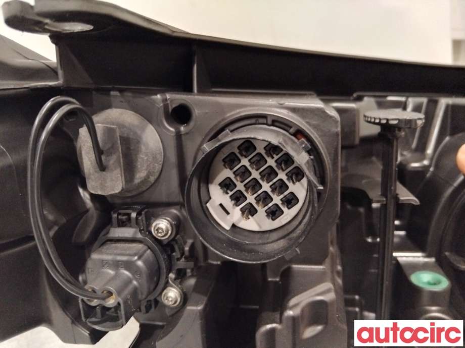 Frontlykt venstre xenon til Land Rover Range Rover, Evoque 2011-2019 (Type I)  (LAND-ROVER|LR048056|)