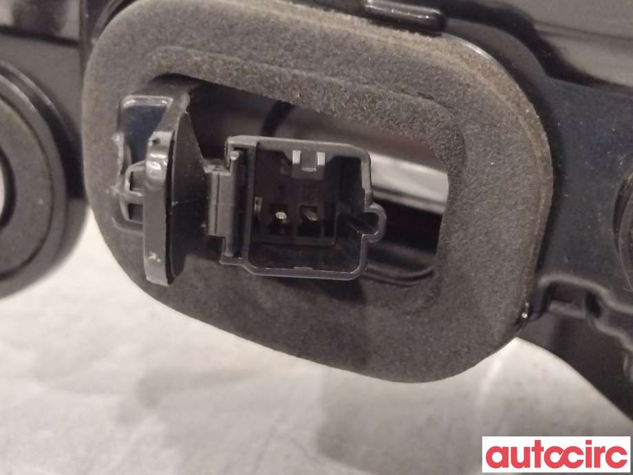 Baklykt venstre indre til Citroën C4, Spacetourer 2019-->>  (CITROEN|9831120680)
