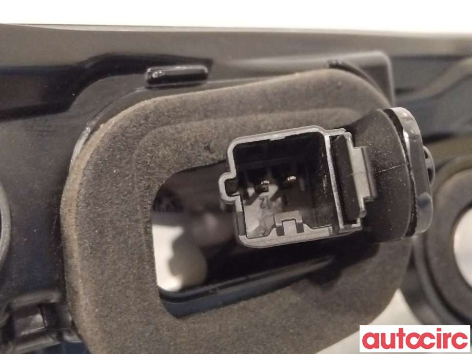 Baklykt høyre indre til Citroën C4, Spacetourer 2019-->>  (CITROEN|9831120580)