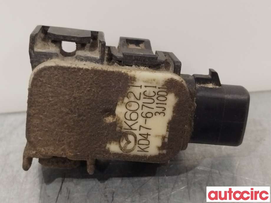 Parkeringssensor bak til Mazda 3 2013-2016 (Type III, Fase 1)  (MAZDA|KD4767UC1||KD47-67UC1)