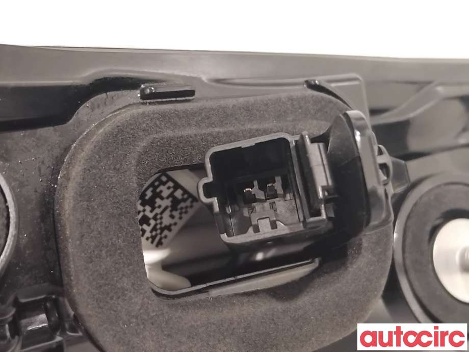 Baklykt høyre indre til Citroën C4, Spacetourer 2019-->>  (CITROEN|9831120580|)