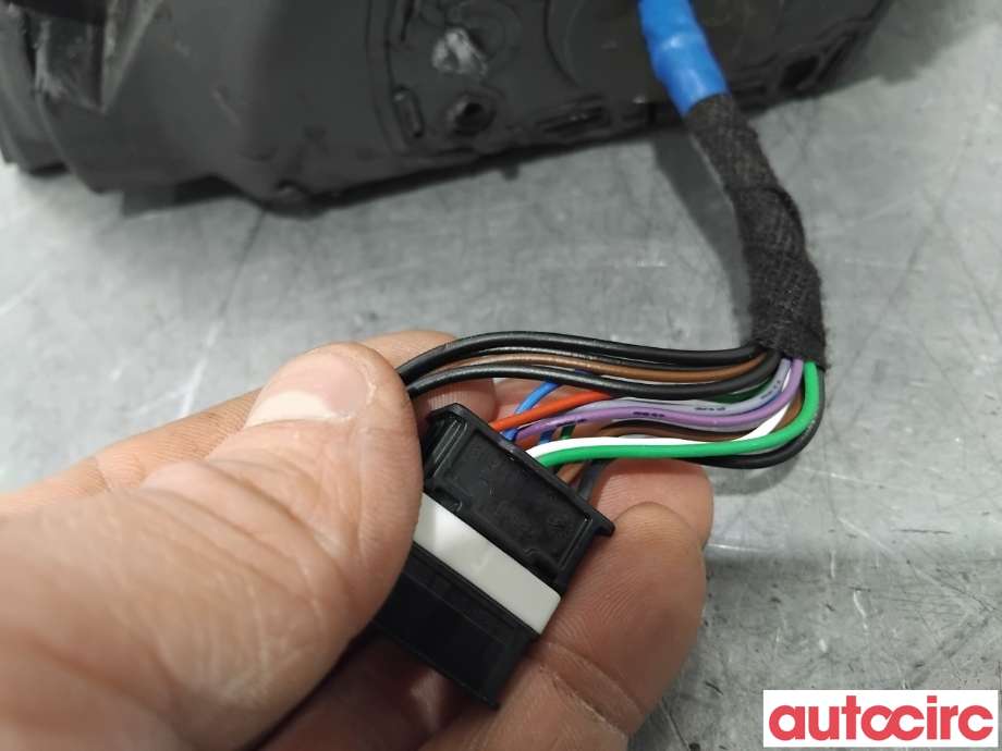 Speil høyre til Peugeot 208 2019-->> (Type II)  (PEUGEOT|98260176XT|)