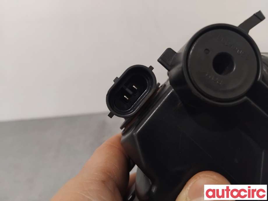 Tåkelykt høyre foran til Ford C-Max 2015-2019 (Type II, Fase 2)  (FORD|1874687|90041463|F1EB-15A254-AB)