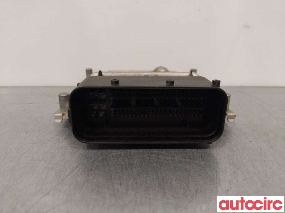 Diverse deler til BMW X5 2013-2018 (F15) (F15) (BMW|16197488140|7377299-01)