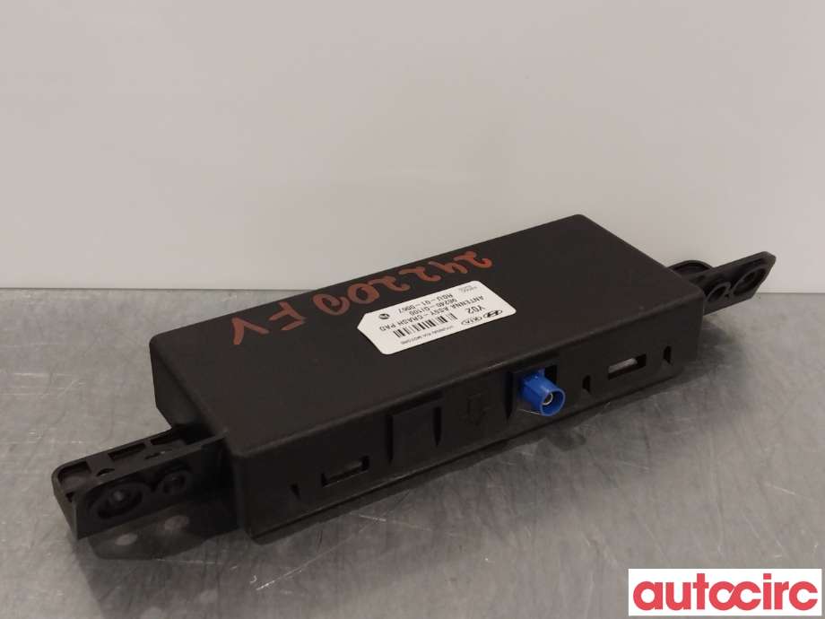 Antenne forsterker til Hyundai Ioniq 5 2021-->>  (HYUNDAI|96240GI100)