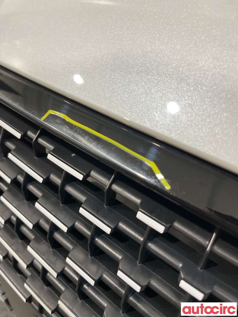 Grill til Peugeot 208 2019-->> (Type II)  (PEUGEOT|98232101WP)