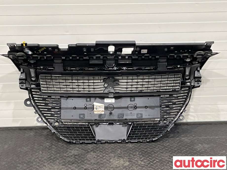 Grill til Peugeot 208 2019-->> (Type II)  (PEUGEOT|98232101WP)