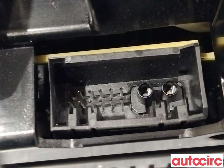 Instrumentpanel til BMW X5 2013-2018 (F15) (F15) (BMW|62106805234|62109328830)