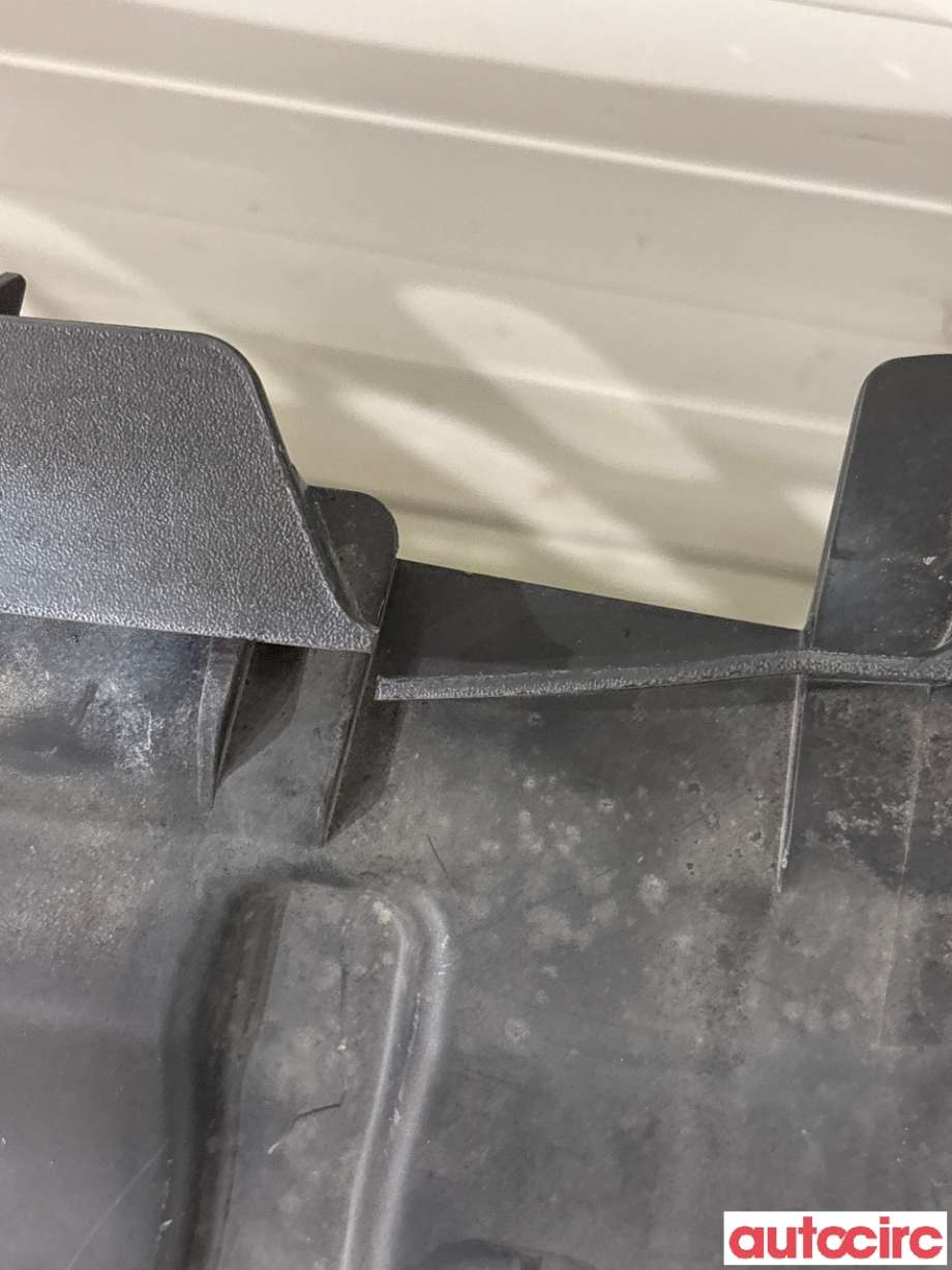 Grill til Opel Corsa E 2015-2019 (OPEL|39045431|39003645)