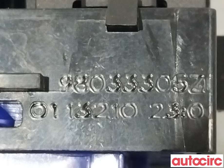 Bryter Antispinn til Peugeot 308 2013-2021 (Type II) (PEUGEOT|98033305ZD)