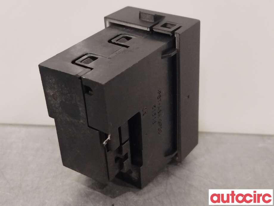 Bryter setevarme til Peugeot 308 2013-2021 (Type II)  (PEUGEOT|98019840ZD)