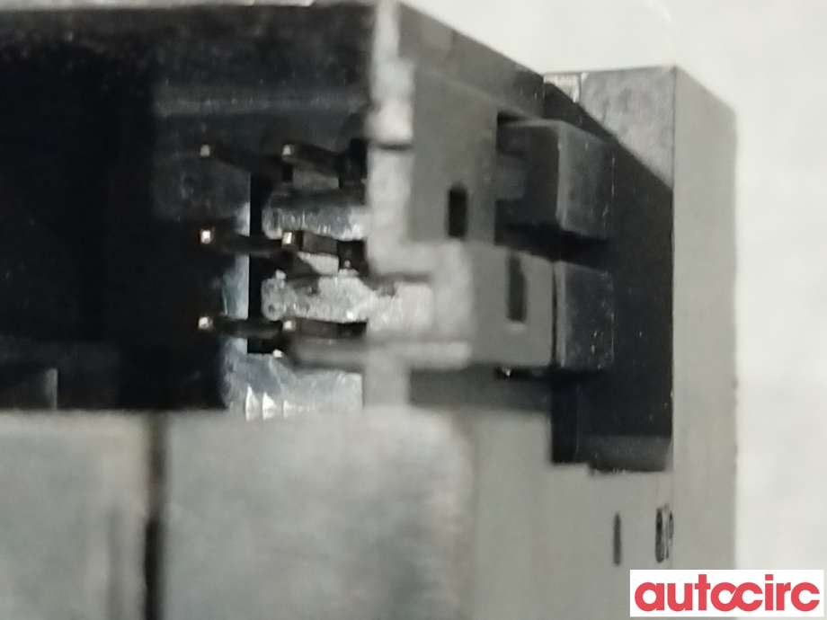 Bryter setevarme til Peugeot 308 2013-2021 (Type II)  (PEUGEOT|98019840ZD)