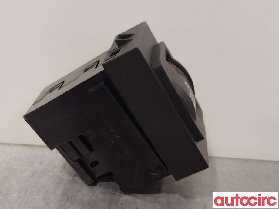 Bryter setevarme til Peugeot 308 2013-2021 (Type II)  (PEUGEOT|98019841ZD)