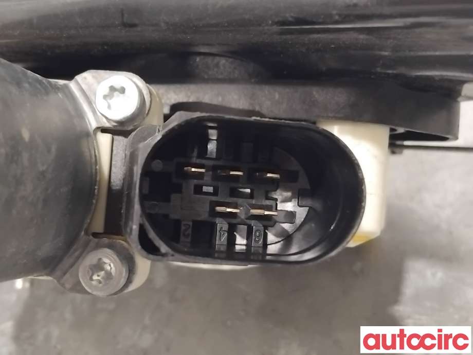 Ruteheis venstre bak til BMW X5 2013-2018 (F15) (F15) (BMW|67627322747|C11468-101|7322747)