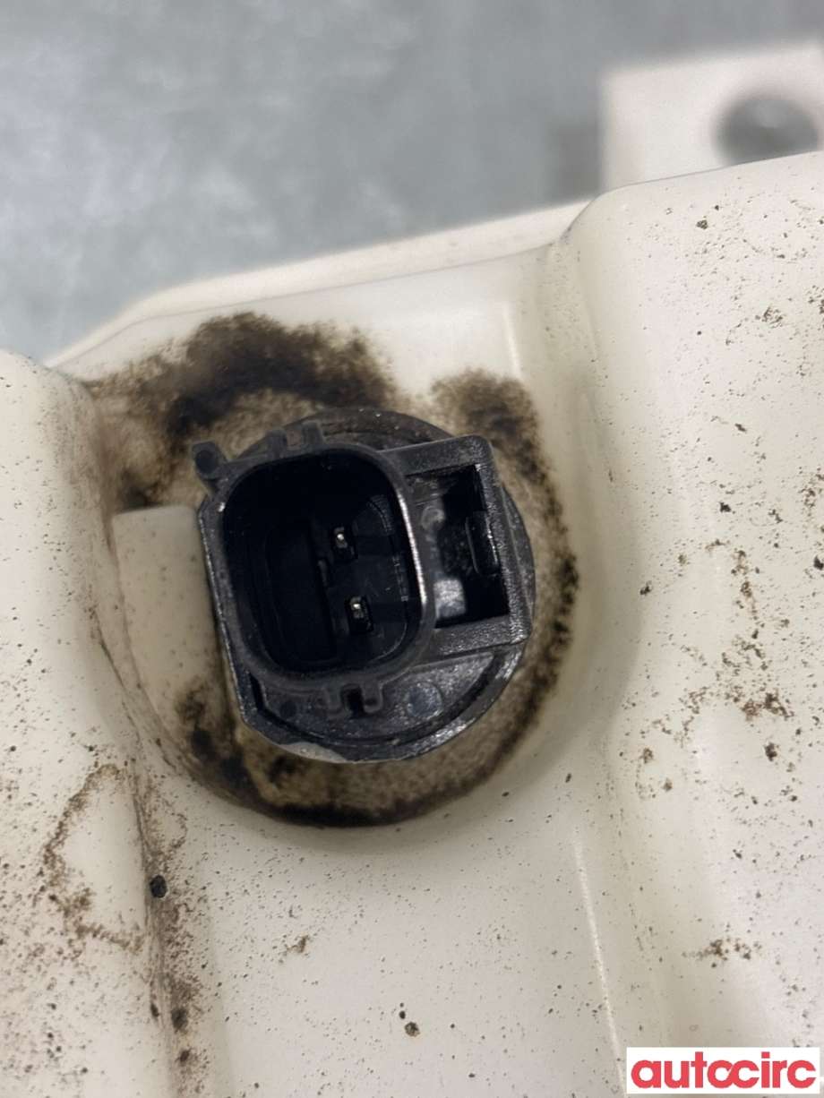 Spylertank til Ford Focus 2014-2018 (Type III, Fase 2)  (FORD|2011142|BV61-13K175-EC)