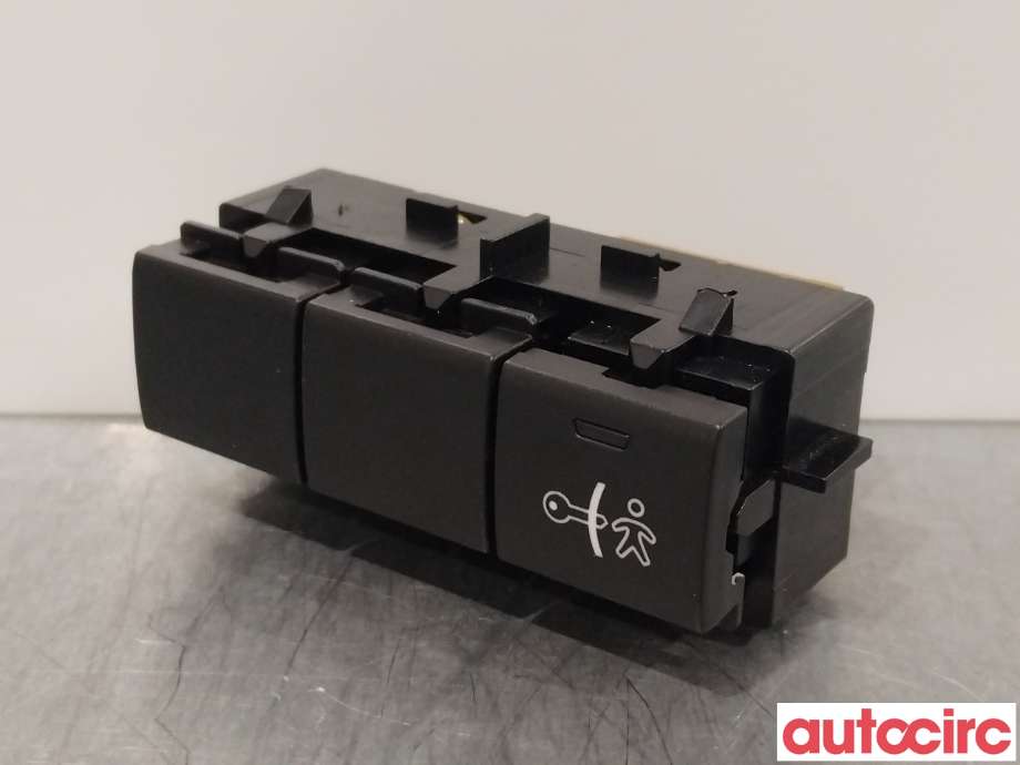 Diverse deler til Peugeot 208 2012-2019 (Type I)  (PEUGEOT|96750154ZD)