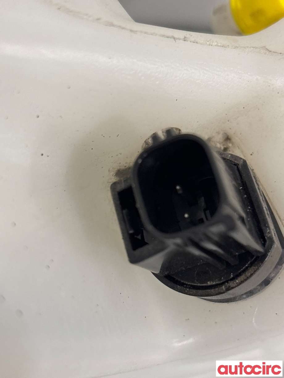 Spylertank til Ford Focus 2008-2010 (Type II, Fase 2)  (FORD|1497708|4M51-13K163-CF)