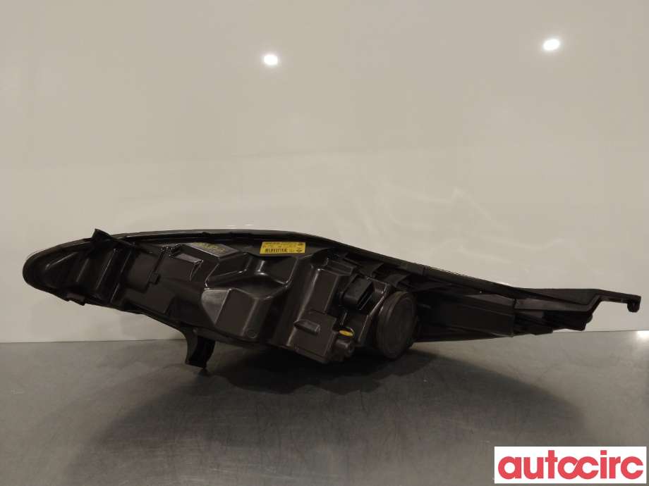 Frontlykt høyre halogen til Ford Fiesta 2008-2012 (Type VI, Fase 1)  (FORD|1740029|8A61-13W029-CH)