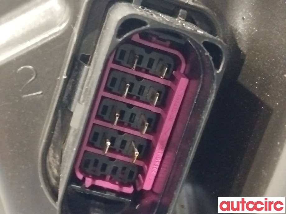 Frontlykt høyre halogen til Ford Fiesta 2008-2012 (Type VI, Fase 1)  (FORD|1740029|8A61-13W029-CH)