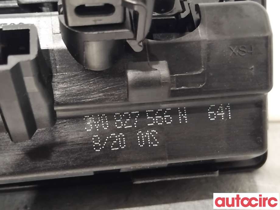 Bakluke/bakdør håndtak til Škoda Octavia 2017-2020 (Type III, Fase 2)  (SKODA|3V0827566N|)