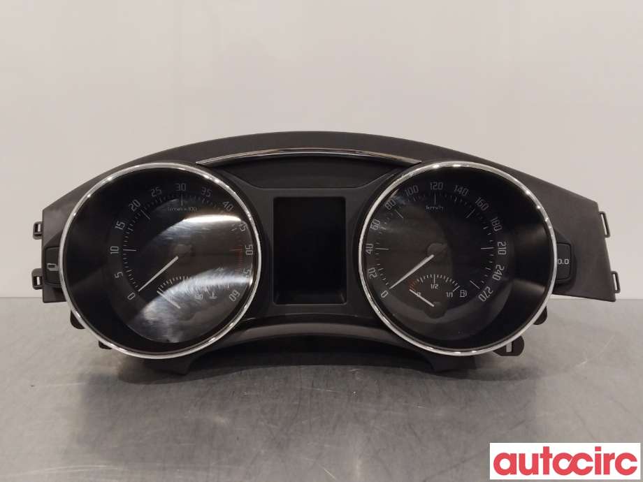 Instrumentpanel til Škoda Superb, 2008-2015 (Type II)  (SKODA|3T1920841D)