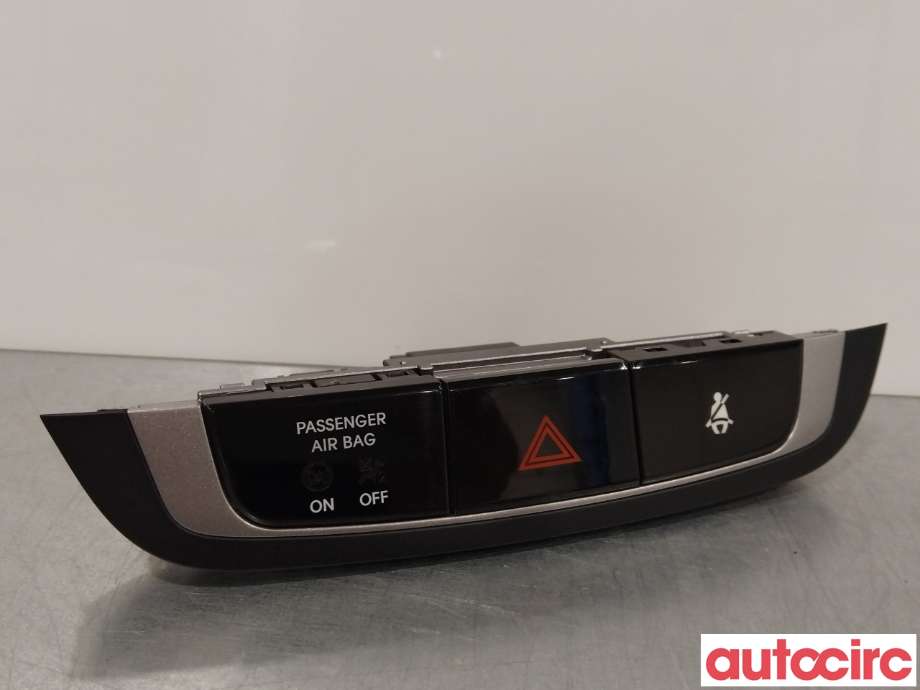 Bryter nødblink til Hyundai Ix35 2010-2015 (HYUNDAI|937902S100BLH)