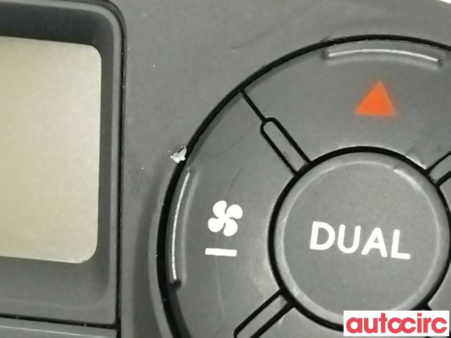 Varmeapparat betjening til Hyundai Ix35 2010-2015  (HYUNDAI|972502Y301TAN)