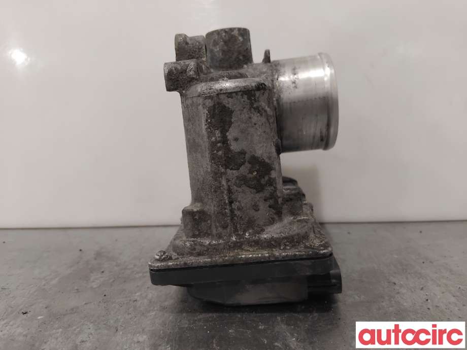 Spjeldhus til Toyota Urban Cruiser 2009-2014  (TOYOTA|261000N030||26100-0N030)