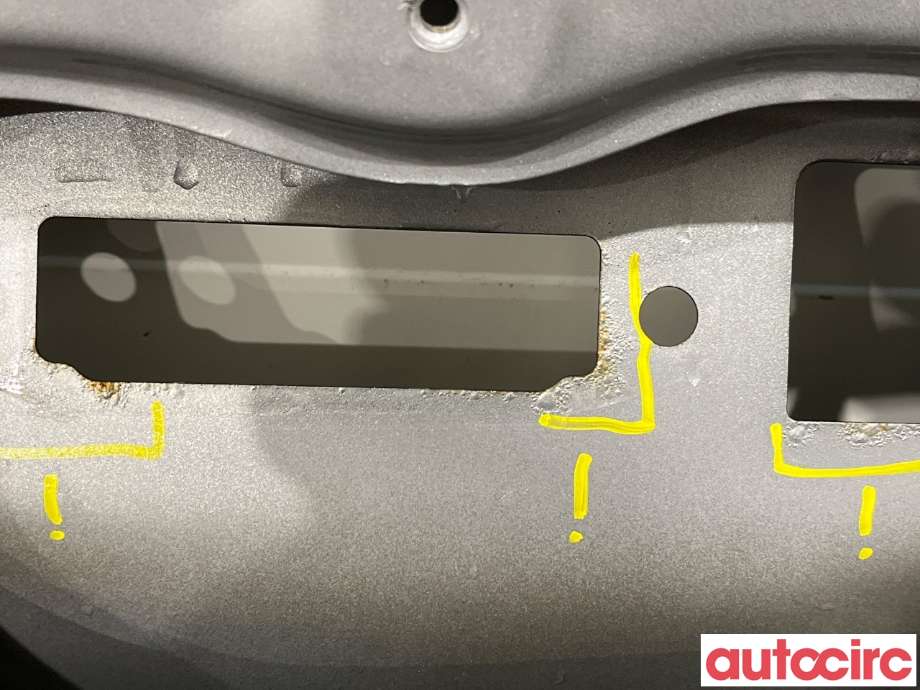 Bakluke combi til Toyota Auris 2013-2015 (Type II, Fase 1)  (TOYOTA|6700502240|6700502290)