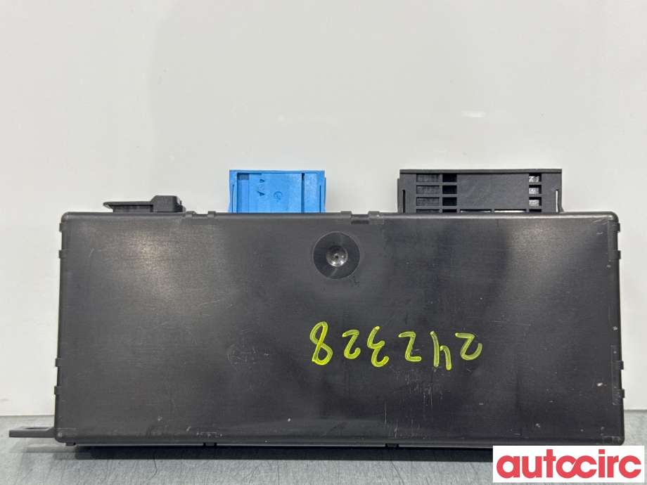 Diverse deler til BMW X3 2010-2017 (F25) (F25) (BMW|61355B5DFC7||61359267518)
