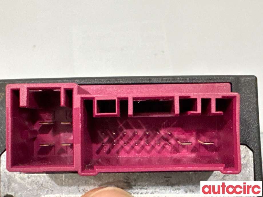 Styreenhet drivstoffpumpe til BMW X3 2010-2017 (F25) (F25) (BMW|16147426095||16147411596)