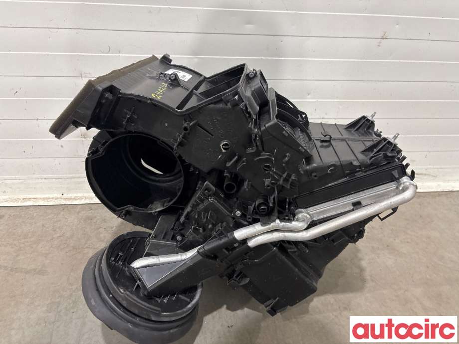 Diverse deler til BMW i3 2013-2022  (BMW|64116827062)