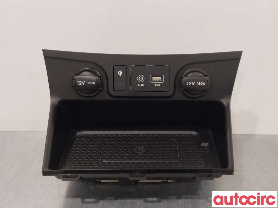Diverse deler til Hyundai Tucson, 2015-2020  (HYUNDAI|84631D7AA04X)
