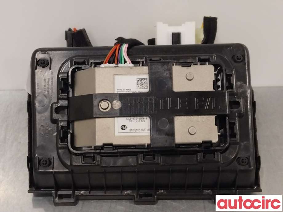 Diverse deler til Hyundai Tucson 2015-2020  (HYUNDAI|84631D7AA04X|84630D7AD0A4X)