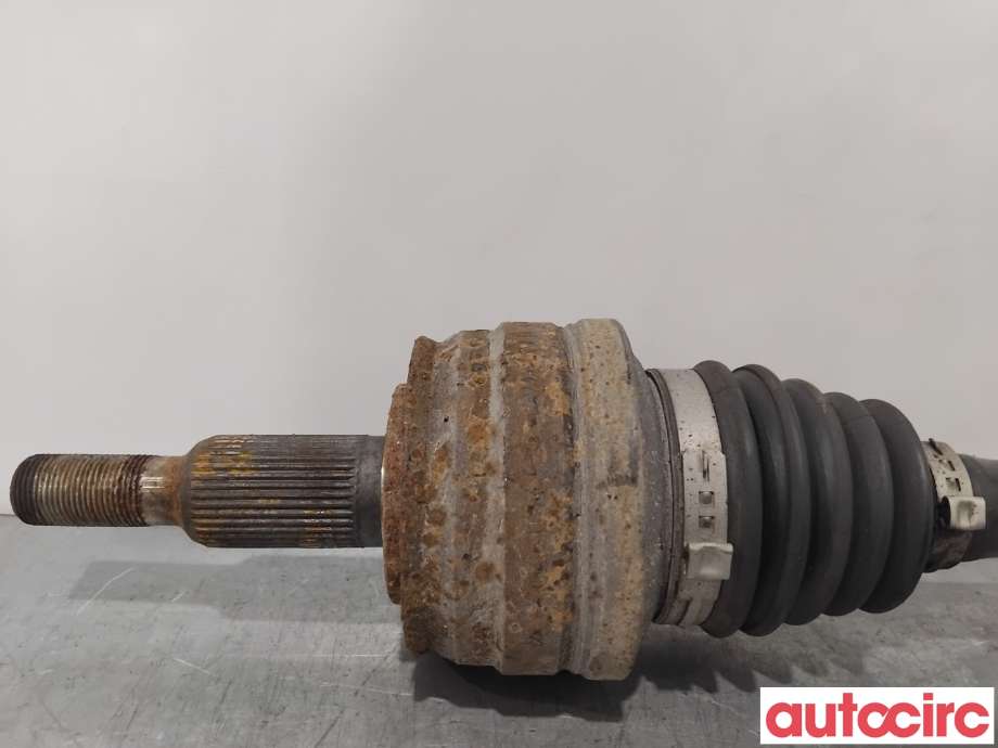 Drivaksel venstre bak til VW Transporter / Caravelle 2015-2019 (T6) (T6) (VOLKSWAGEN|7E0501201CX|7E0501201B|7E0501201C)